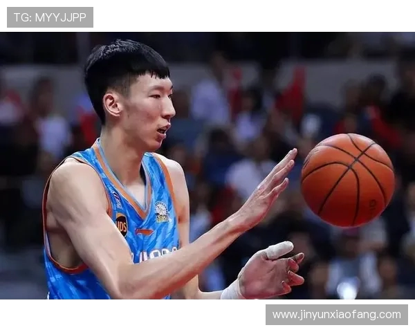 周琦在国际篮球舞台上的崛起与挑战，展现中国篮球的新希望与未来发展方向